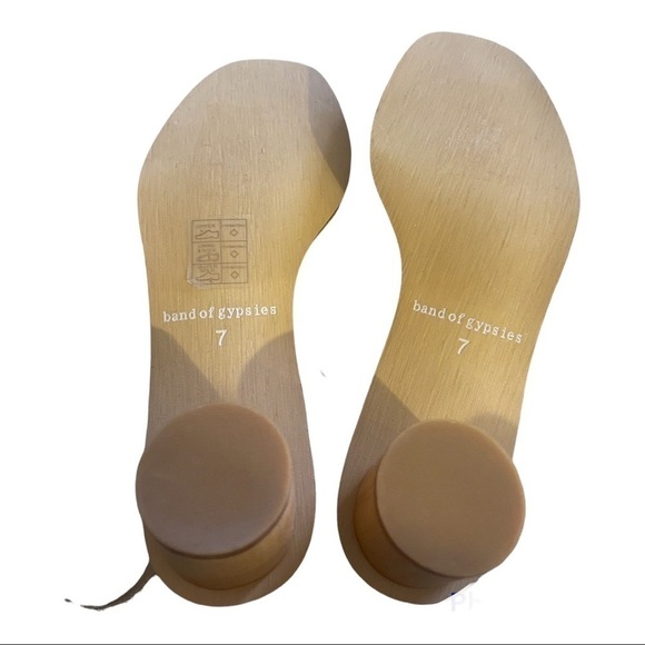 Band of Gypsies Topanga Heel Size 7 - Picture 6 of 6